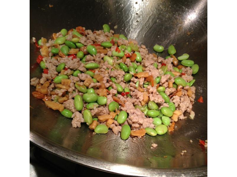 ��ĩ���˸�ë���ʵ�����