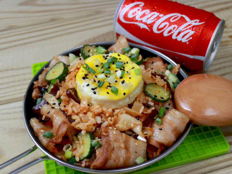 Åݲ˳´·¹_¾Í°®´îCoke?¡¸¿É¿Ú¿ÉÀÖ¡¹µÄ×ö·¨