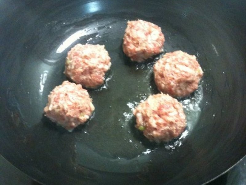 С�ѹ�����:����ʨ��ͷ������