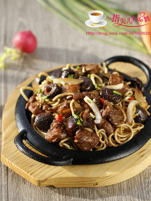 懒人餐——香菇鸡拌面的做法