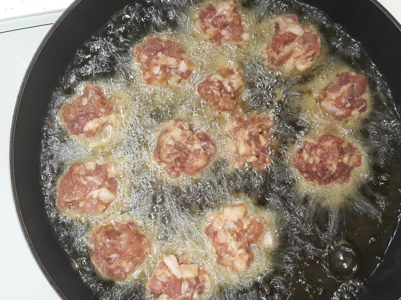 �ܲ�ʨ��ͷ��������