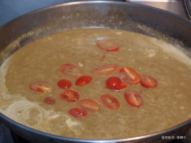 『谷盛绿咖哩』~海鲜绿咖哩细宽面的做法