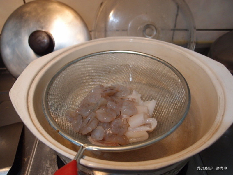 『谷盛绿咖哩』~海鲜绿咖哩细宽面的做法