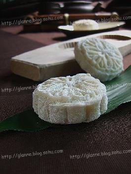 奶香冰皮月饼的做法