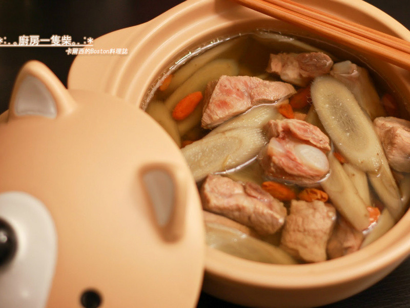 大同电锅版-牛蒡排骨清汤的做法