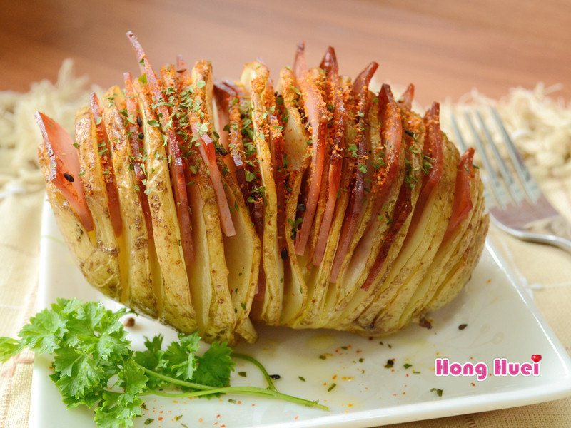 薄切火腿马铃薯《飞利浦气炸锅》的做法