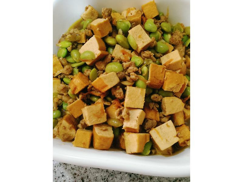 豆干毛豆炒肉末的做法