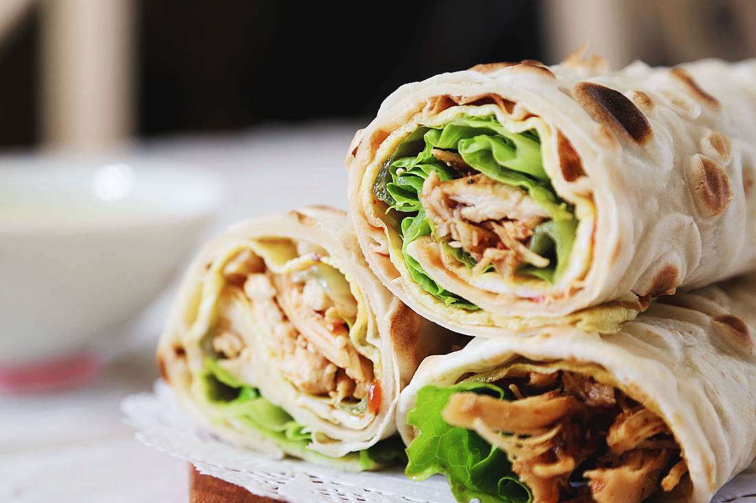 鸡胸肉卷饼的做法