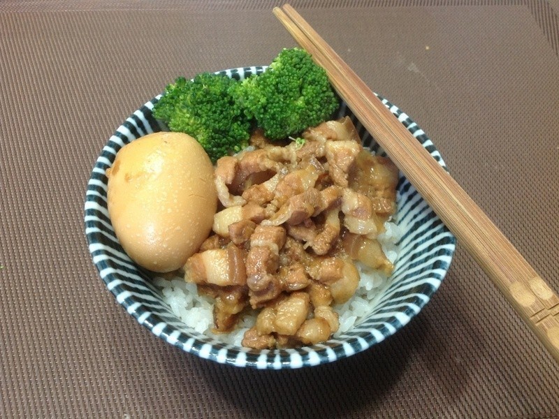 国民美食卤肉饭的做法