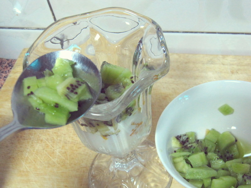 { ��ݮ�Ͱ�ӥ������ } ˮ�����ҵ�����