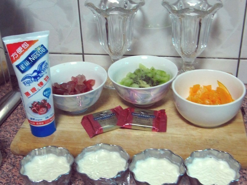 { ��ݮ�Ͱ�ӥ������ } ˮ�����ҵ�����