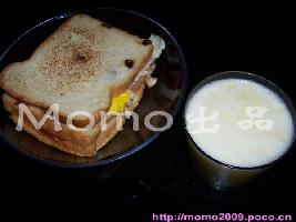 玉米汁 鸡蛋番茄虾皮三明治的做法