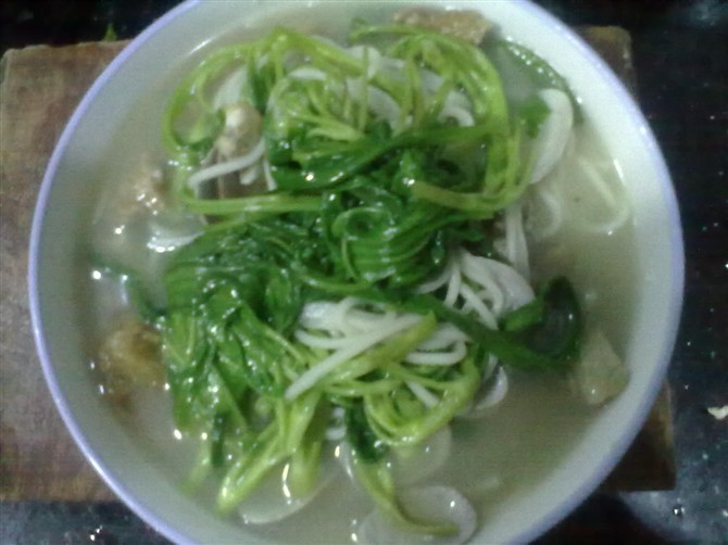 蛤蜊汤面的做法