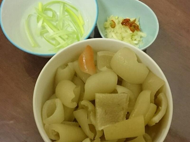 �򵥵��Ҹ�����Ƥ���Ե�����