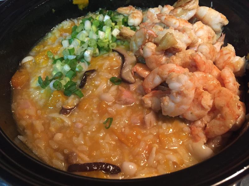 南瓜鲜虾鸡肉炖饭的做法