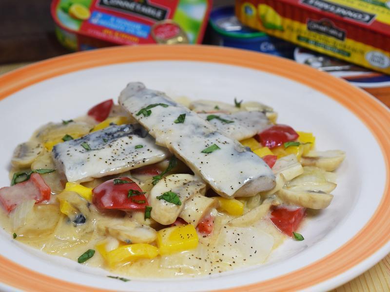 蘑菇鲱鱼排~用家乐福买的鲱鱼罐变化的做法