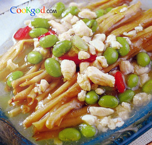 鸡粒黄花菜的做法