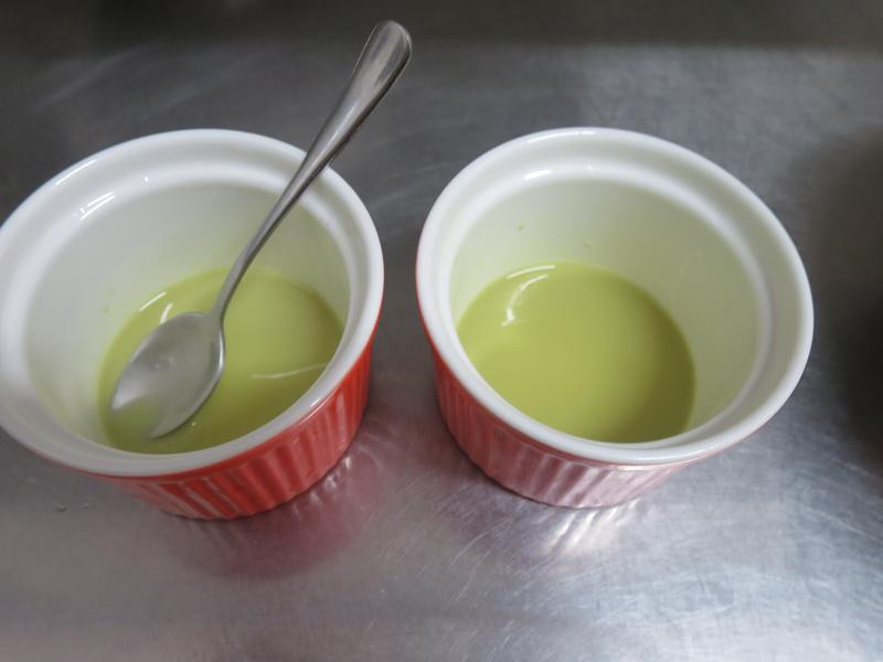 �����ڵĽ�֭ײ�̵�����