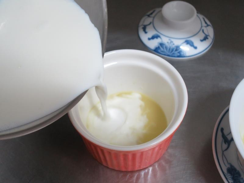 �����ڵĽ�֭ײ�̵�����