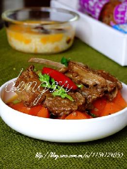 胡萝卜炖羊排的做法