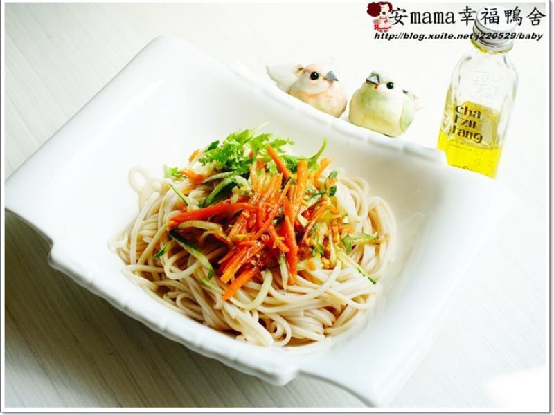 苦茶油荞麦凉面(自然好油×茶籽堂)的做法