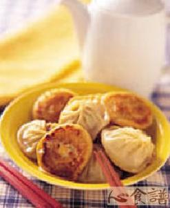 水煎小笼包的做法