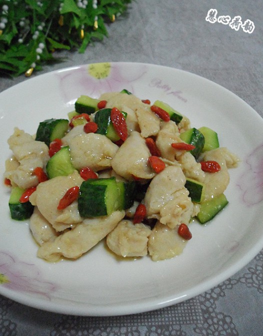 枸杞鸡仁的做法