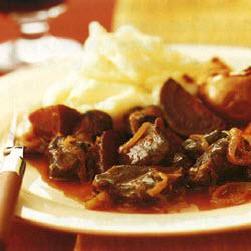 鹿肉炖栗子的做法