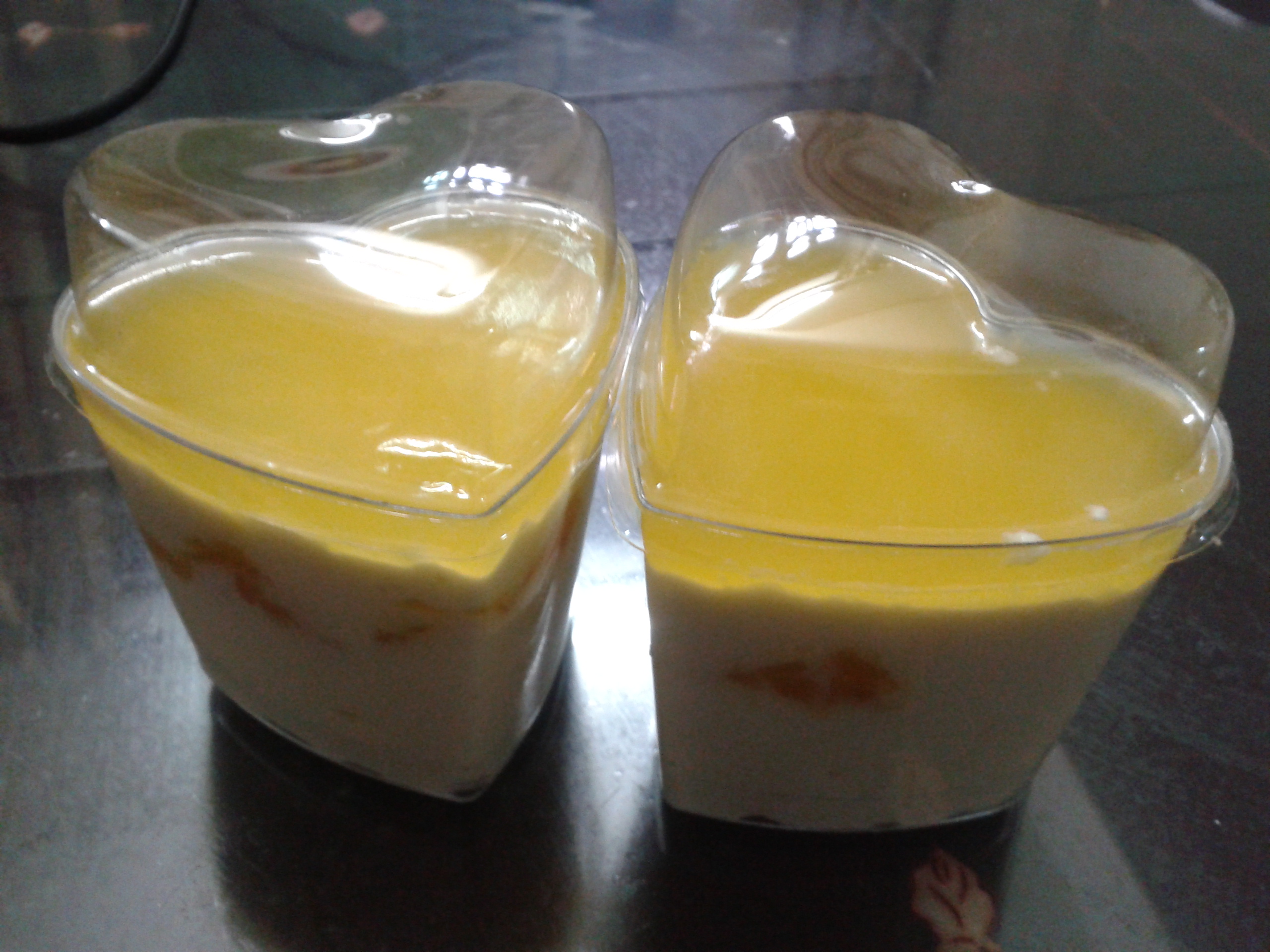 芒果芝士杯——心心相印的做法