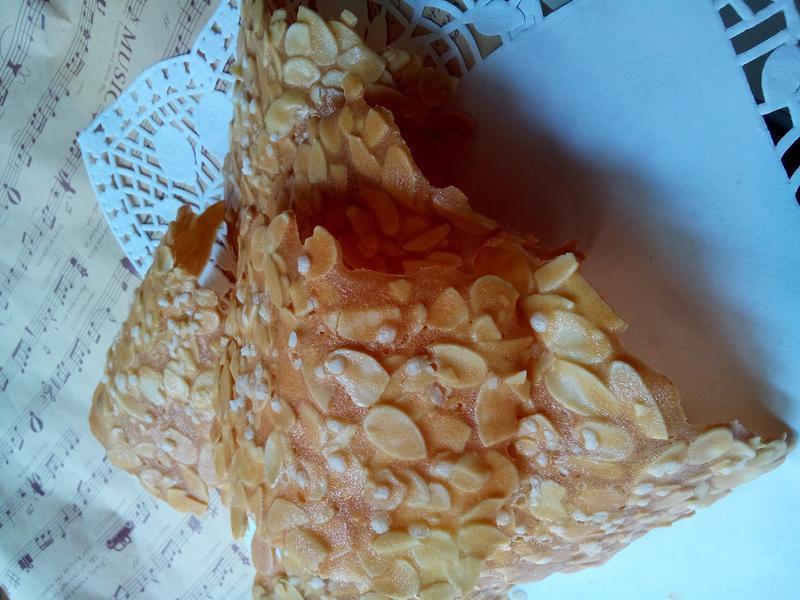 珍珠杏仁瓦片的做法