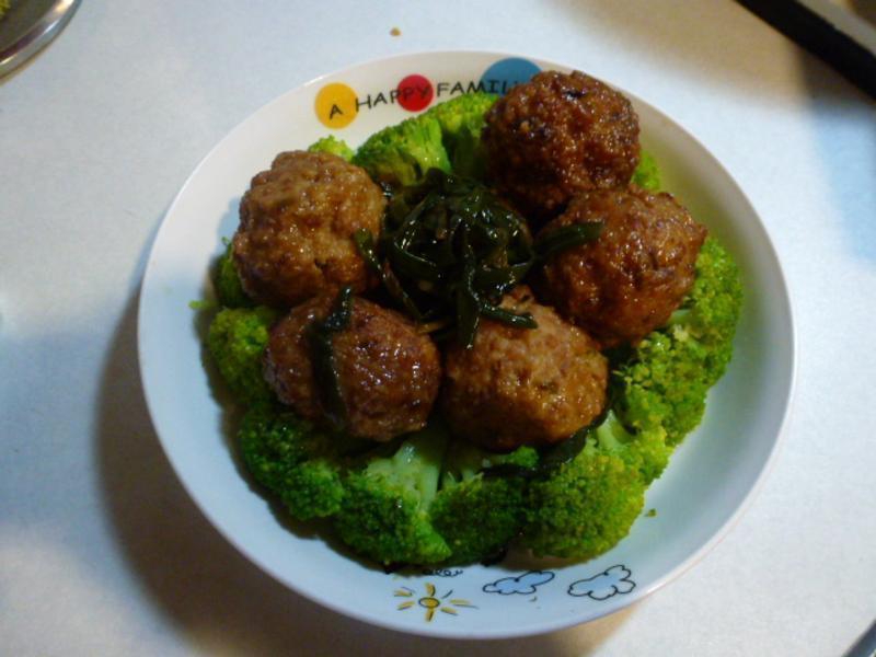 ��ζ����~����ʨ��ͷ������