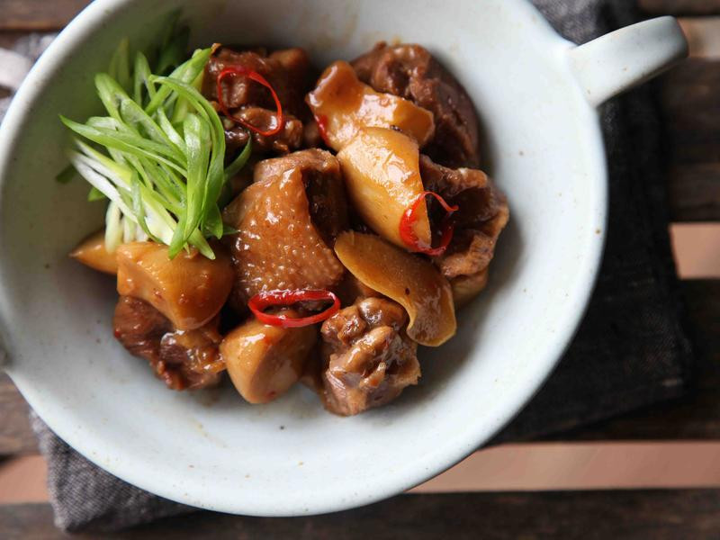 杏鲍菇烧鸡的做法