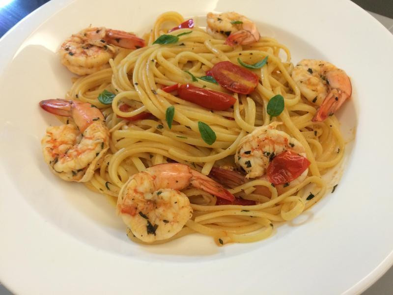 番茄鲜虾义大利面的做法
