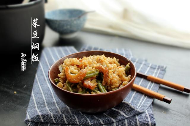 菜豆焖饭的做法