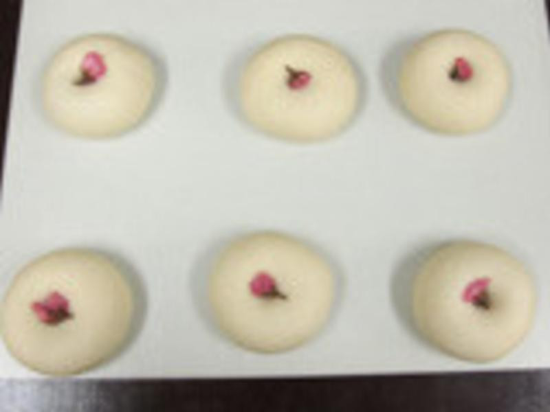 ӣ�����ڰ�������