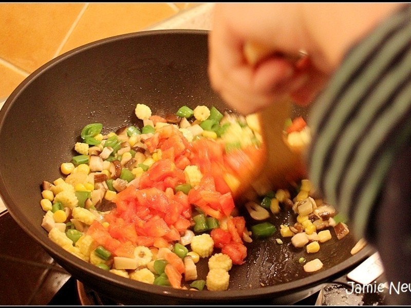 ������̽�ͨ�ķ۵�����