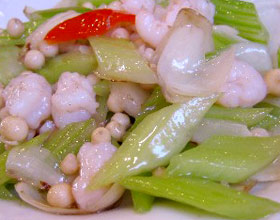 虾子炒芹菜的做法