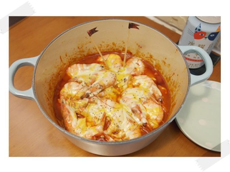 鲜美又香辣~~韩式鲜虾起士年糕!!的做法