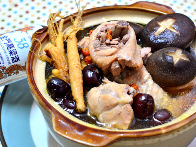 生香菇人参须鸡汤的做法