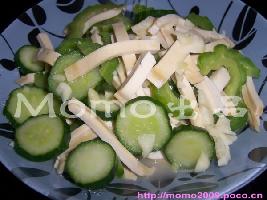 �ӳ����ɵ�����