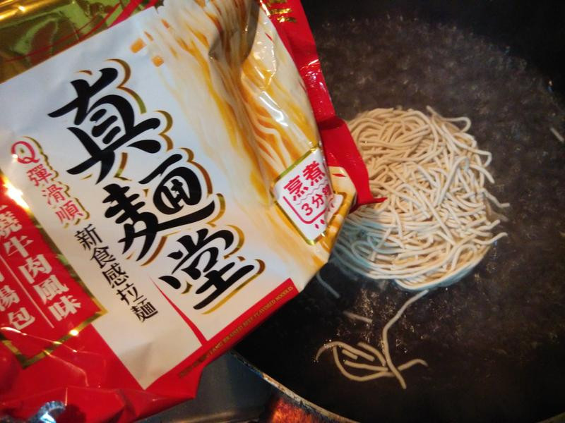 �ڴ׽�±ţ���������