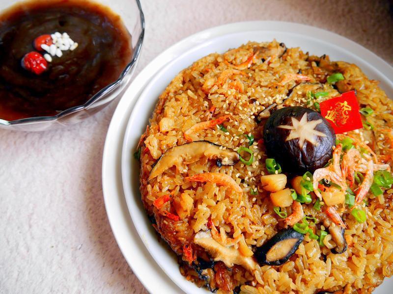富贵干贝樱花虾油饭.佐.黑木耳露的做法