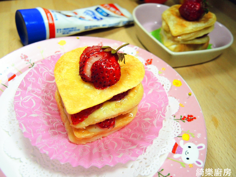 草莓乳酪土司的做法