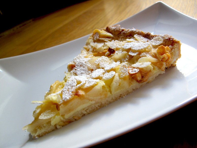 杏仁乳酪苹果派的做法