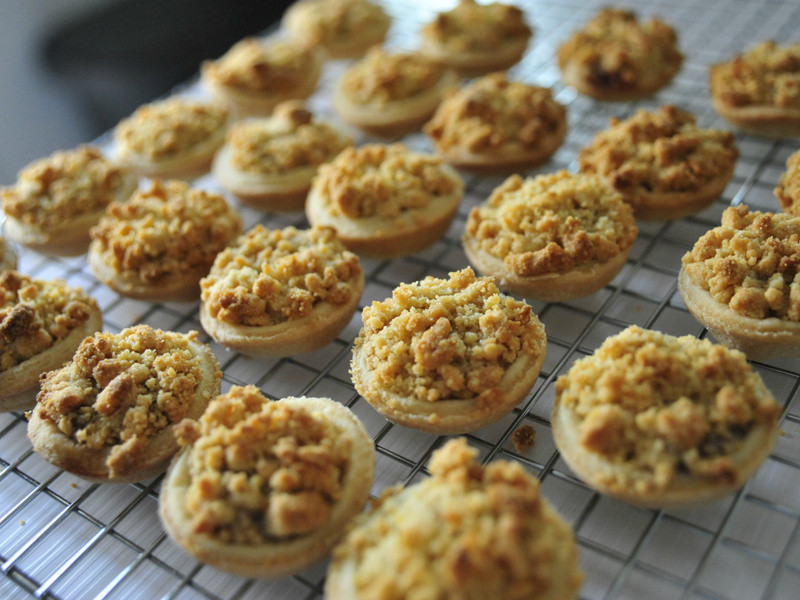 ���ֲ�ݮ������ | Pie Streusel Strawberry Jam Pie������