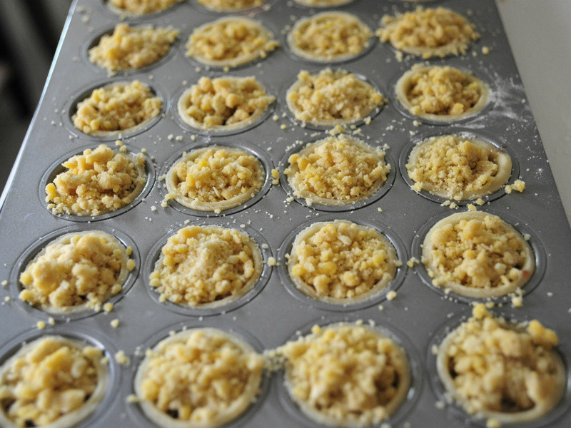 ���ֲ�ݮ������ | Pie Streusel Strawberry Jam Pie������