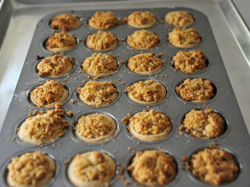 ���ֲ�ݮ������ | Pie Streusel Strawberry Jam Pie������