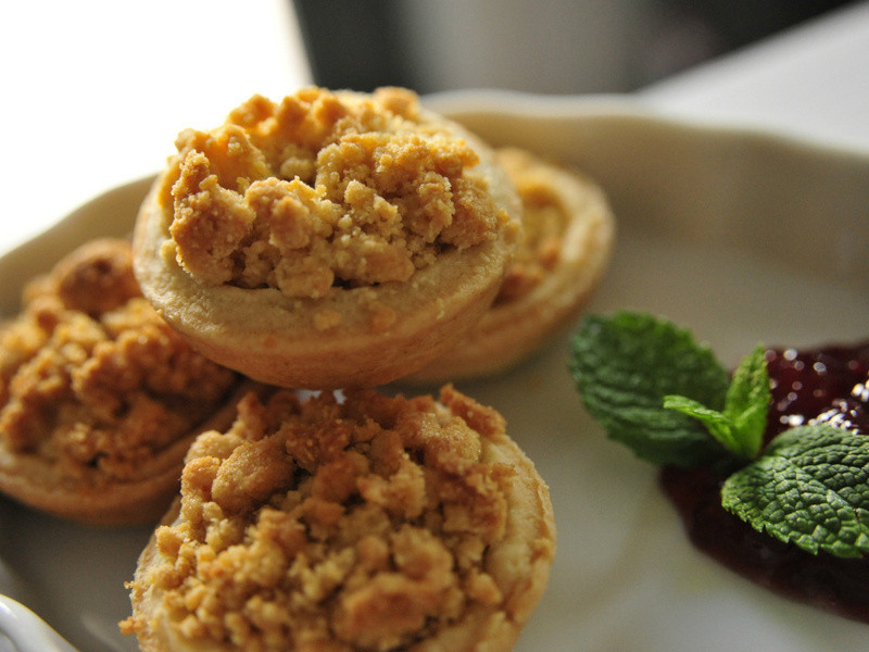 ���ֲ�ݮ������ | Pie Streusel Strawberry Jam Pie������