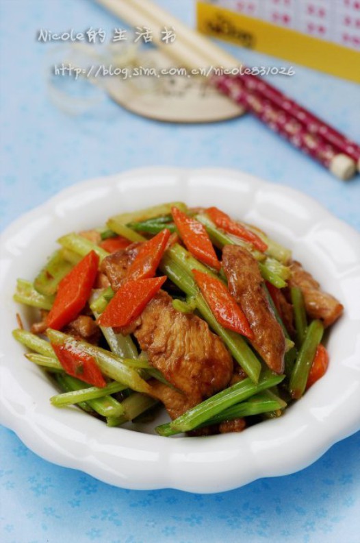 西芹鸡柳的做法