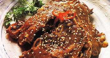 ��ʽţ�йǵ�����